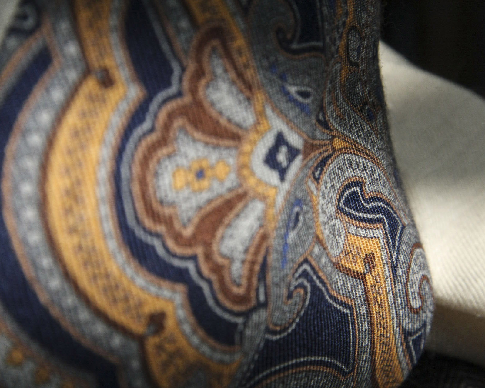 raw materials quality nature - silk
