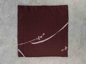 Fazzoletto da taschino in seta giapponese Okotanope fantasia floreale grigio giallo