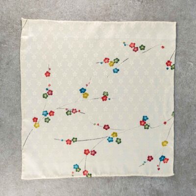 Tokachi, pocket square made of Japanese silk with floral pattern