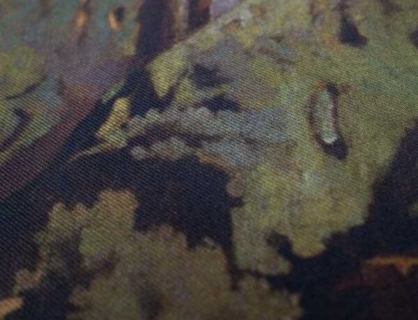 Fazzoletto da taschino in seta ispirato dall'opera di Jean-Baptiste-Camille Corot "La cascata delle Marmore". Fazzoletto da giacca orlata a mano Made in Italy.
