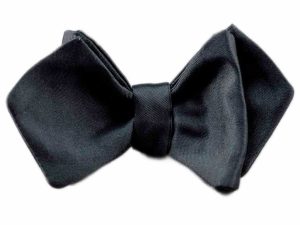 Papillon a punta di diamante da annodare sartoriale - Seta mikado nero - Elegante farfallino da cerimonia 100% Made in Italy ideale per lo sposo con smoking