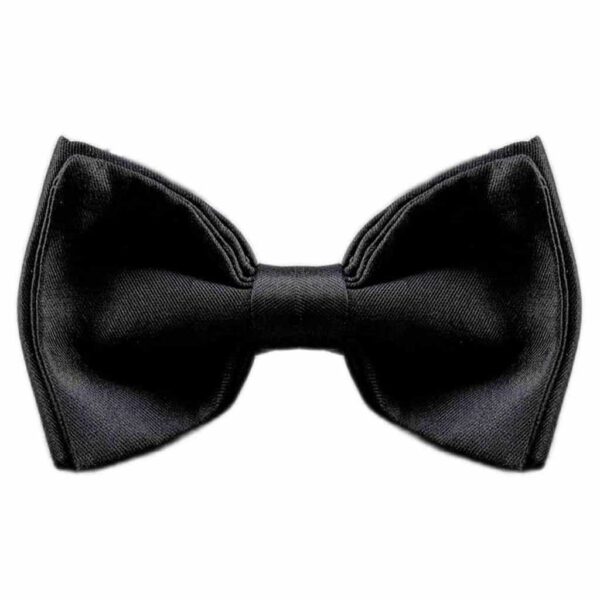 Papillon uomo nero elegante in seta classico e sofisticato che impreziosisce l'abito formale e gioca con la fantasia negli outfit femminili.