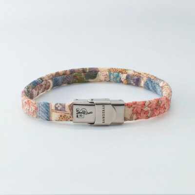 Braccialetto B Band Shibusa realizzato con una esclusiva seta giapponese paesaggio beige, azzurro, rosa, verde e viola