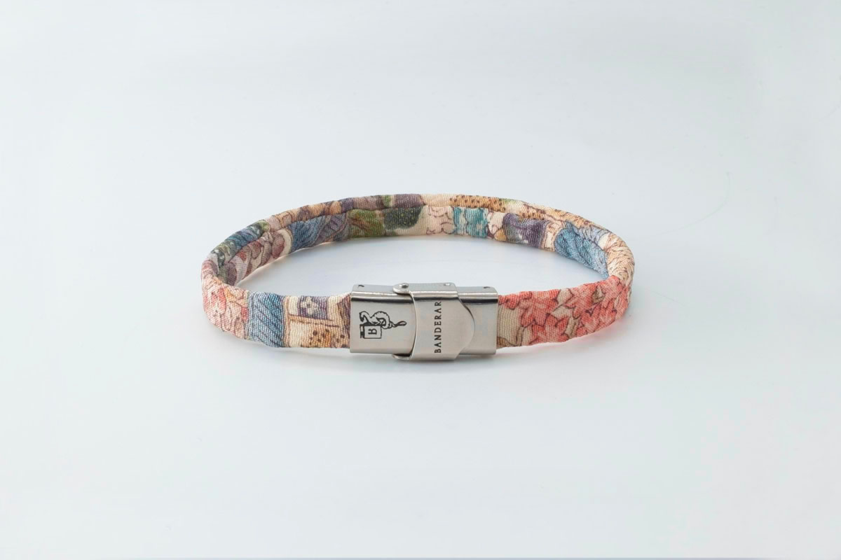 Bracelet B Band Shibusa made with an exclusive Japanese silk landscape beige, light blue, pink, green and purple