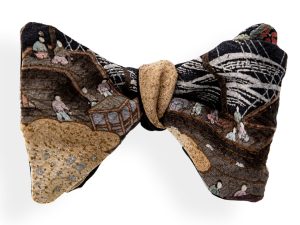 Bow tie selfite black from Japanese pattern made from vintage kimono. Bow tie with pattern inspired by Japanese themes