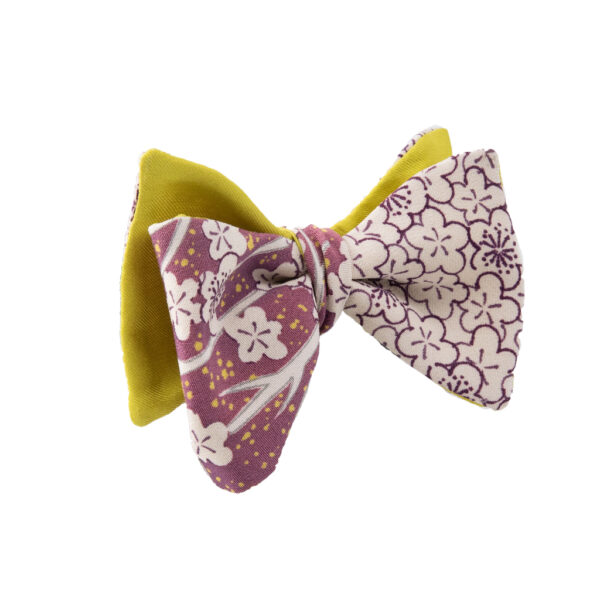 Papillon uomo floreale viola e giallo sartoriale da annodare in seta giapponese ricavata da un kimono vintage. Farfallino sposo da cerimonia originale