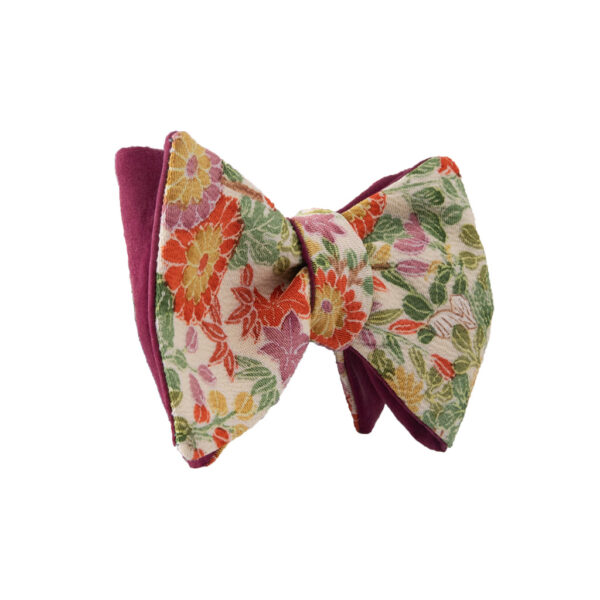 Papillon uomo floreale colorato rosa da annodare ricavato da un kimono vintage. Farfallino uomo fiori verde giallo senape da sposo boho naturalistico