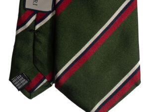 Cravatta regimental verde rosso bianco e blu in seta jacquard tre pieghe realizzata a mano in Italia con seta inglese Vanners. Cravatta a strisce 3 pieghe