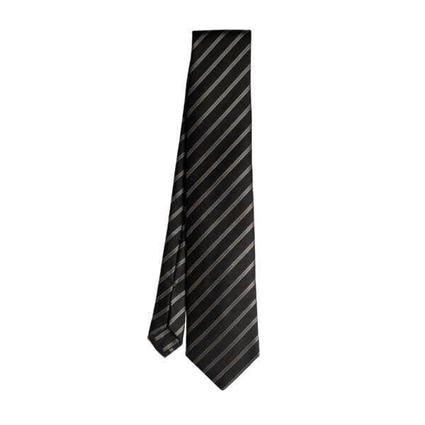 Cravatta regimental nero e argento sette pieghe realizzata a mano in Italia. Cravatta sartoriale a righe nero e argento sette pieghe.