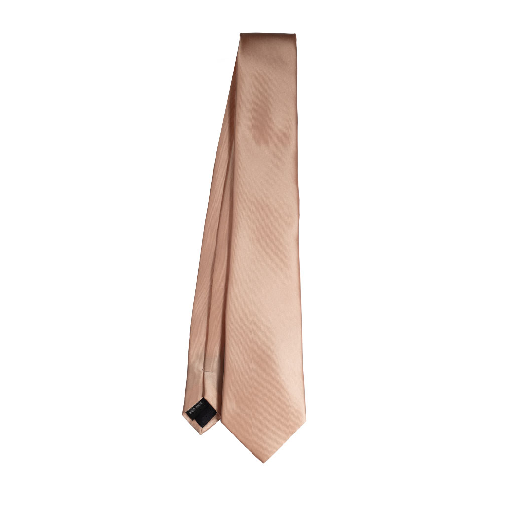 Cravatta unito rosa cipria in twill di seta tre pieghe realizzata a mano in Italia. Cravatta unito rosa cipria 3 pieghe di alta qualità sartoriale.