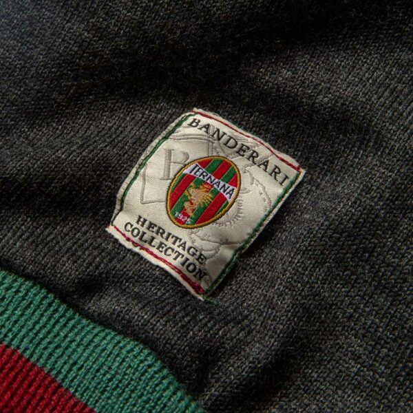 Maglia Ternana Vintage Style. Maglia Fere stile anni '60 in lana Heritage Collection delle Fere rossoverdi. Maglia stile retrò Banderari per Ternana Calcio